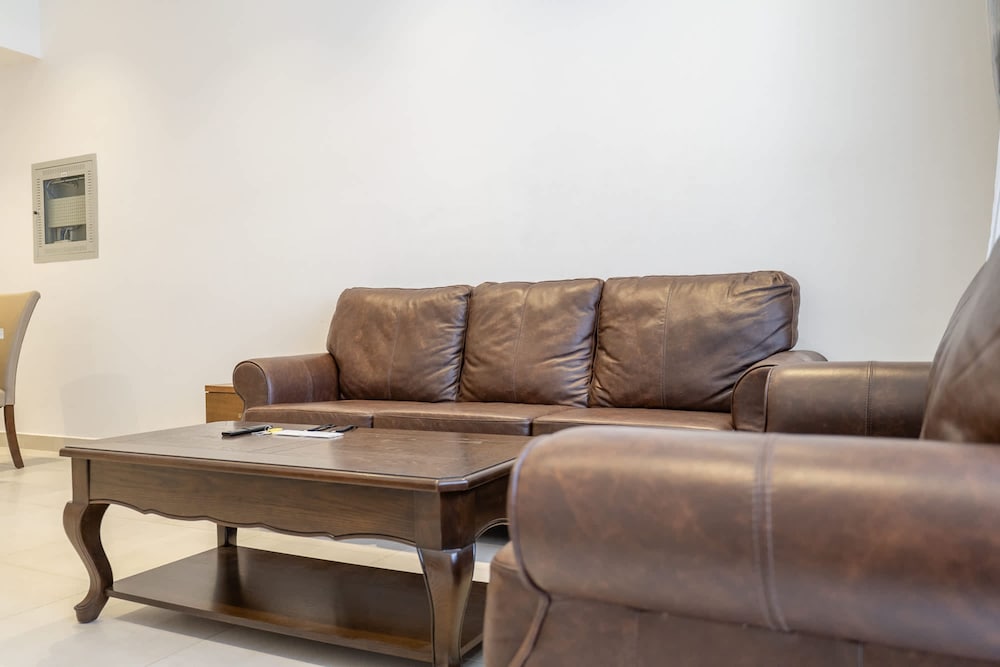 Lovely and Spacious 1 BR in Divine Residences