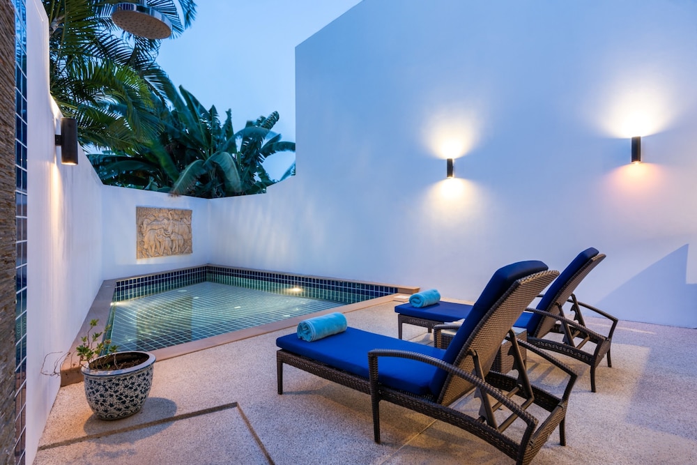 Modern Tropical Villa view 4