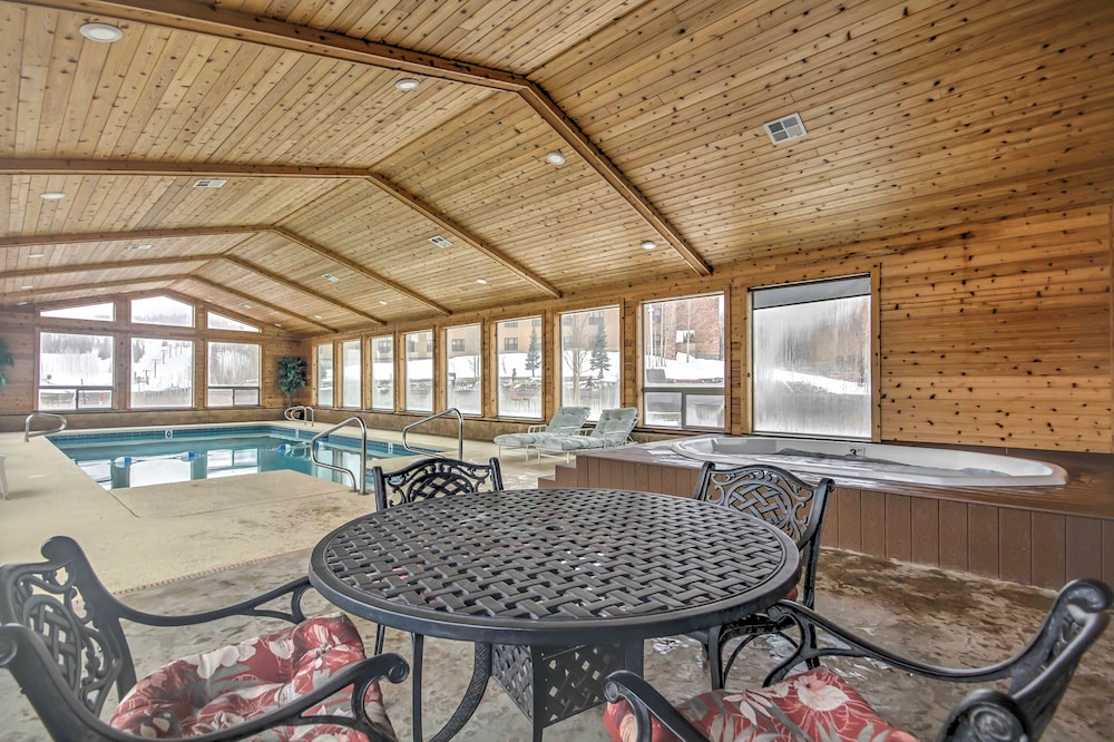 Walk to Brian Head Resort: Condo w/ Pool Access!