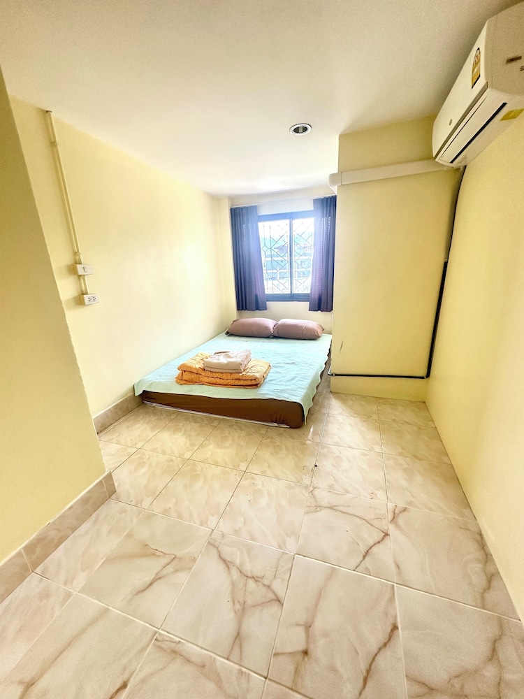 Tnon Samui Hostel