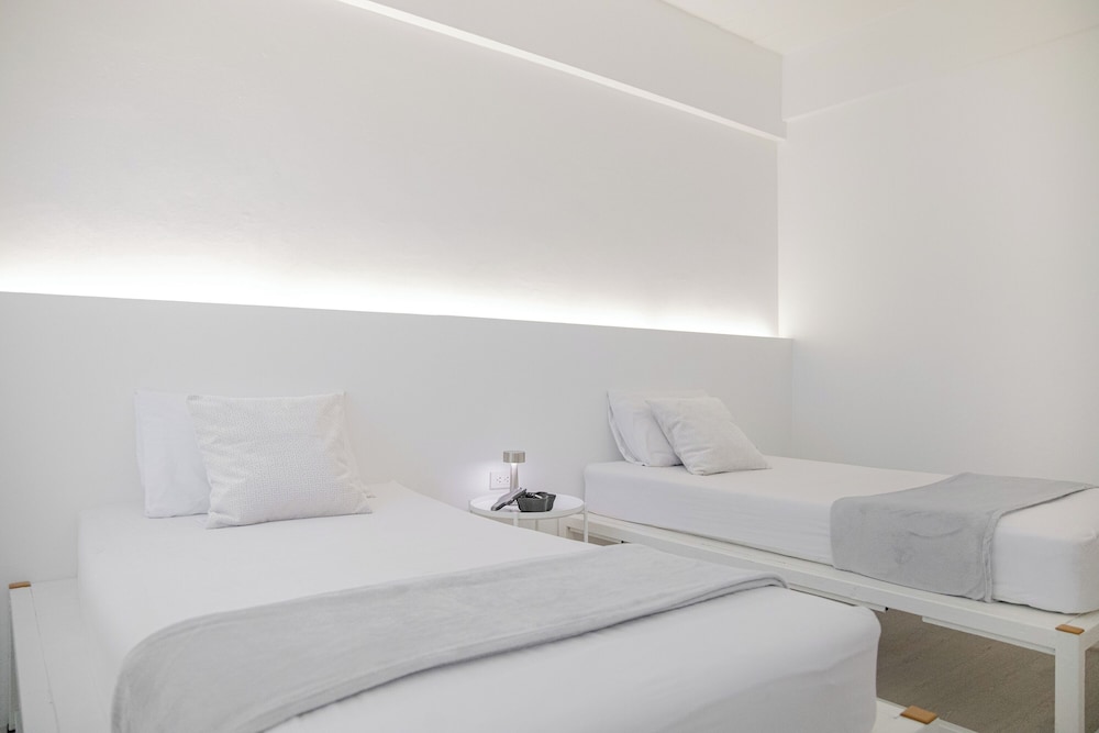 HAO HOSTEL PHUKET