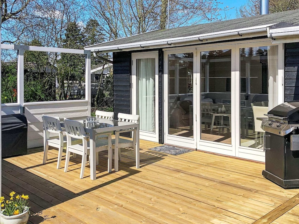 6 Person Holiday Home in Vaeggerlose-by Traum