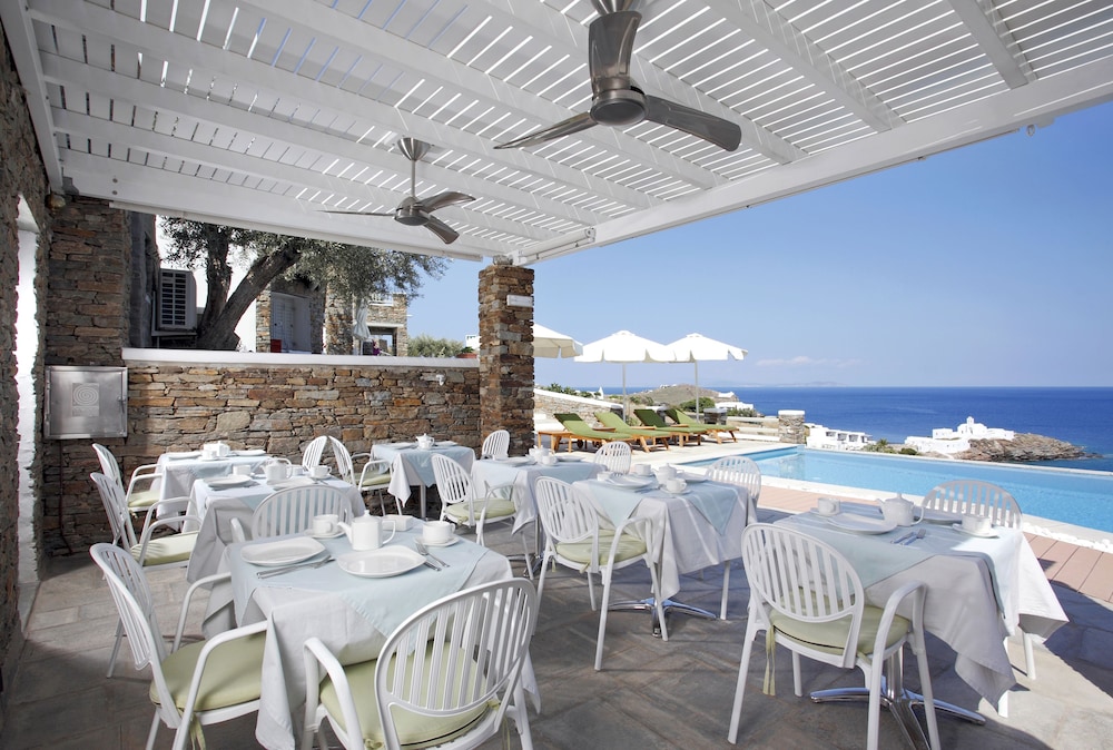 Selana Suites