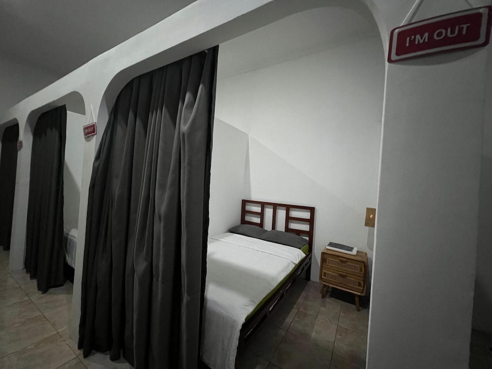 Wanderlust Hostel Kuta Mandalika
