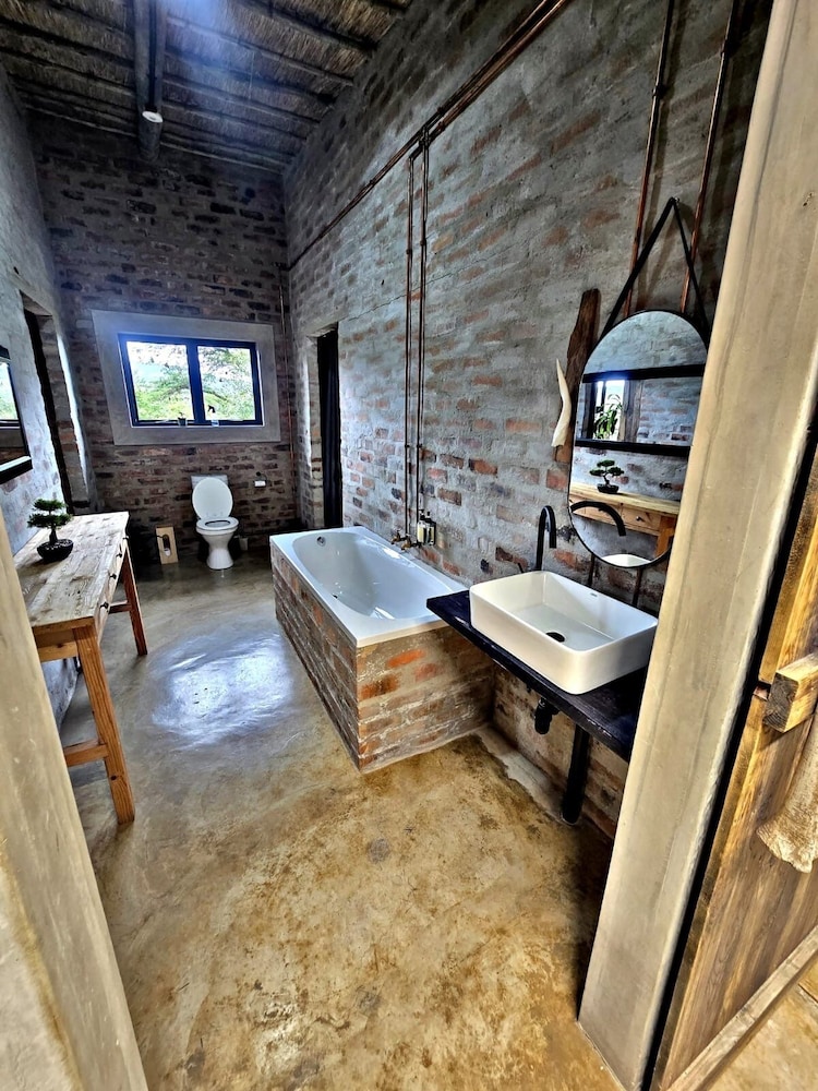 Syeta Bush Lodge