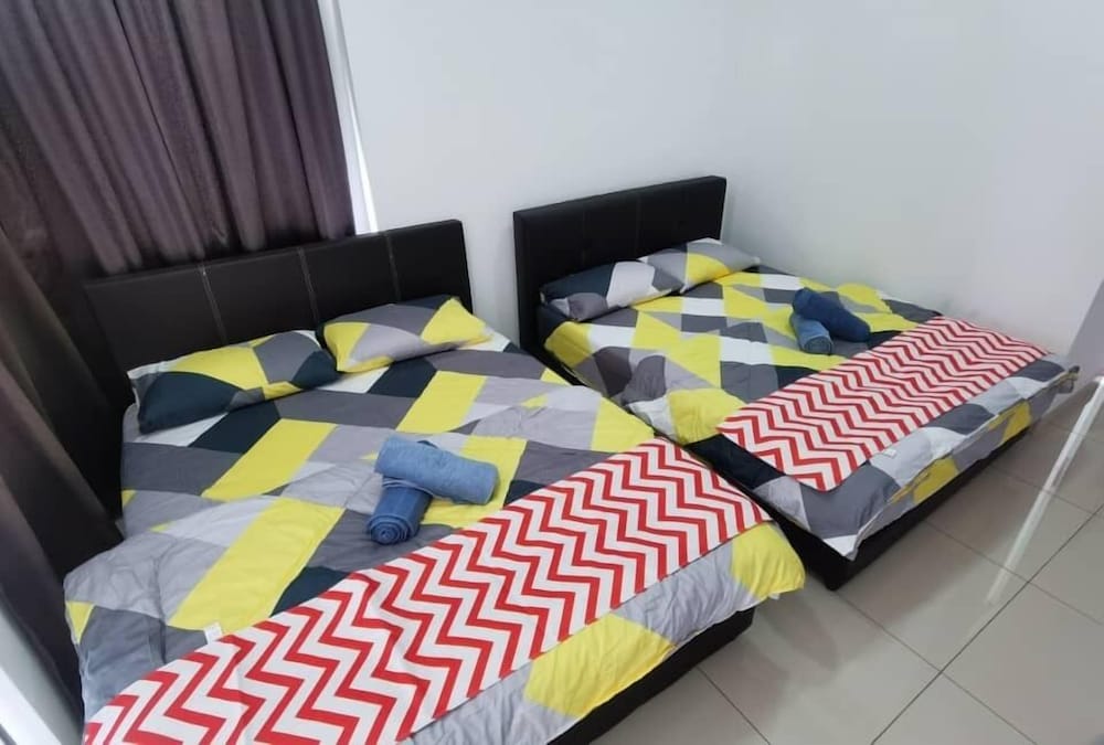 Woodsbury Suite by Homez Suite photo 3