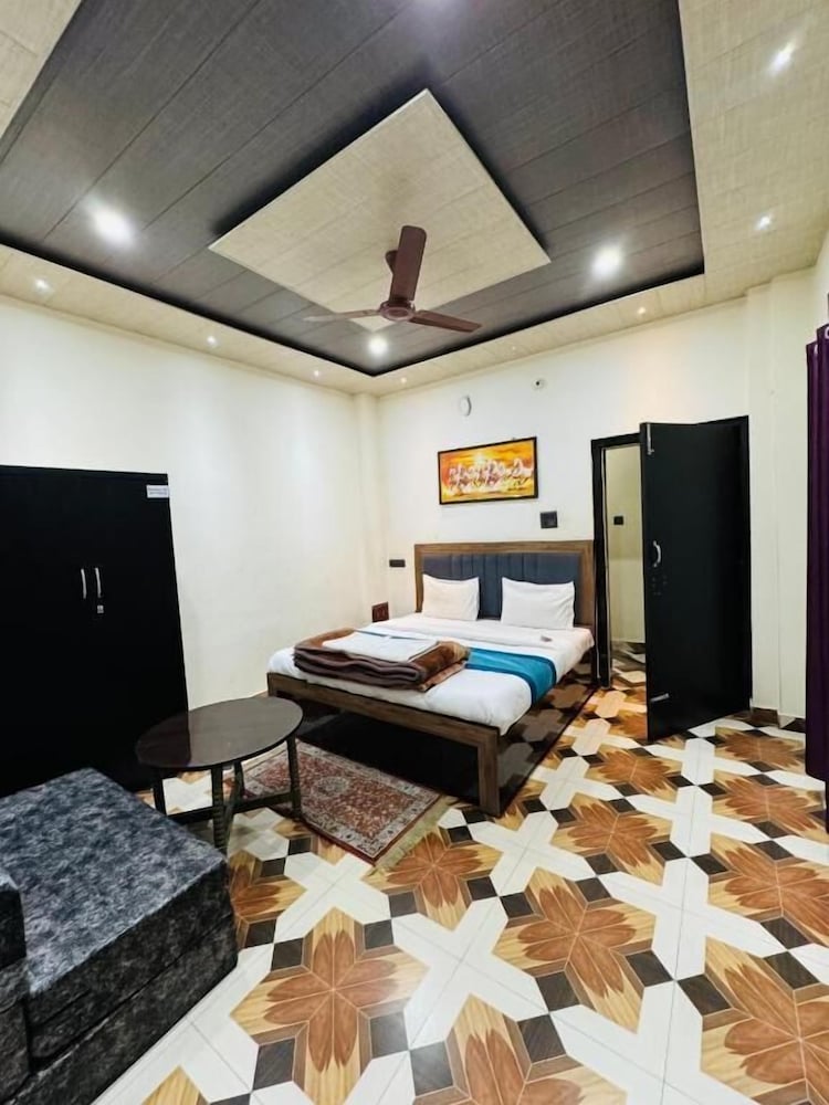 Royal Guest House