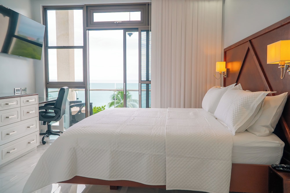 Yellow Sands Luxury Villas Unit 1