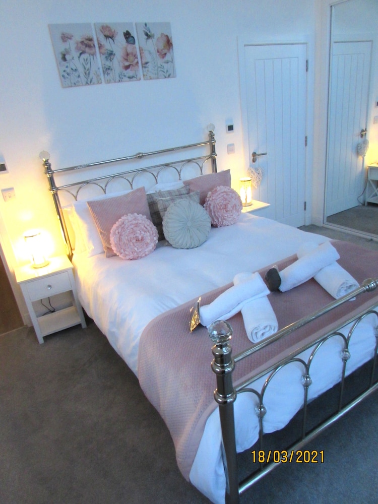 Luxury Villa Near Ben Nevis, Scottish Highlands view 3