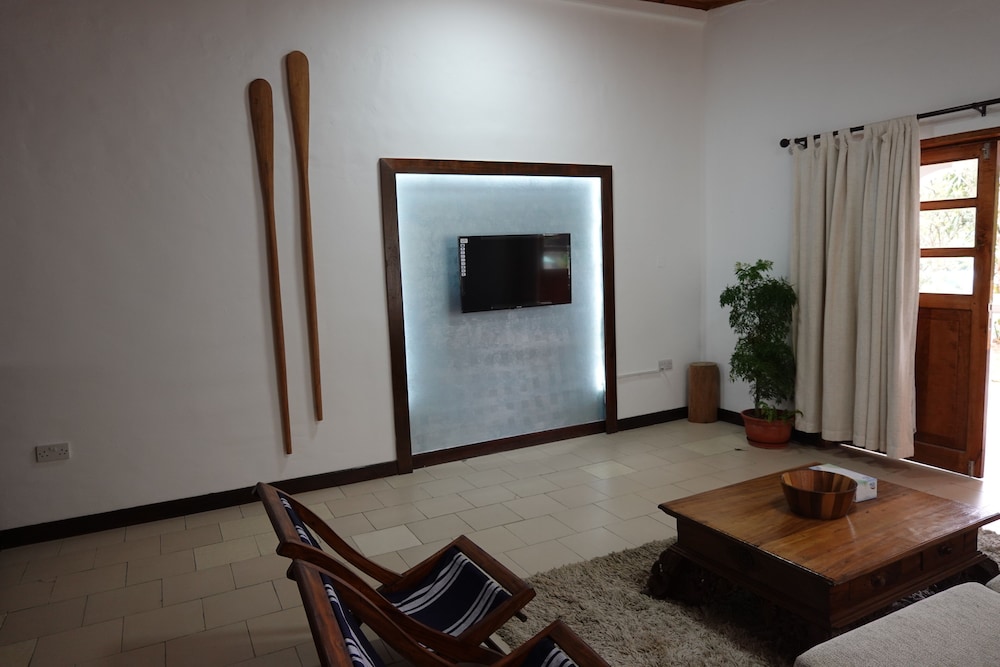 castaway lodge photo 3