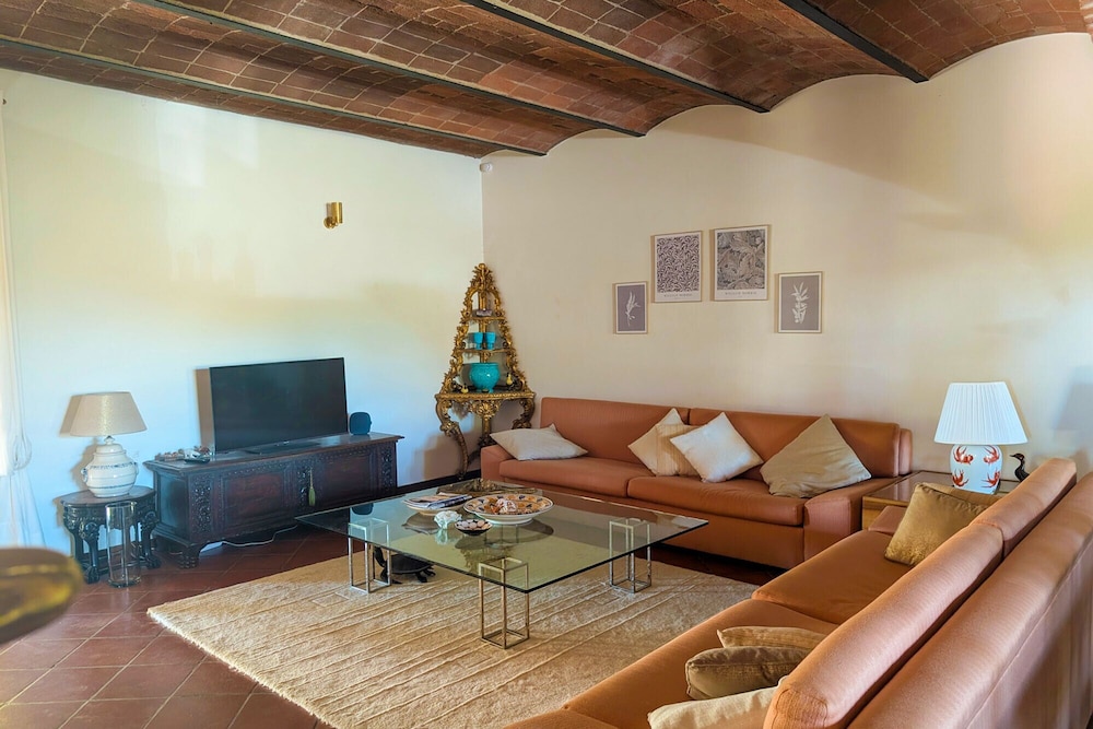 Villa Poggio al Coniglio a Suvereto con Piscina