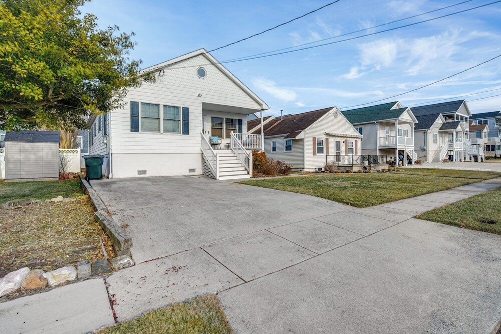 Walk to Brigantine Beach: Home w/ BBQ & Yard