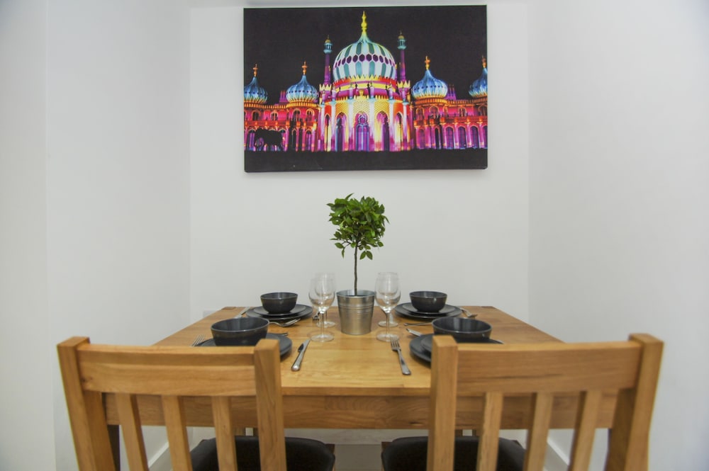Montpelier Apartment Central by Brighton Holiday Lets