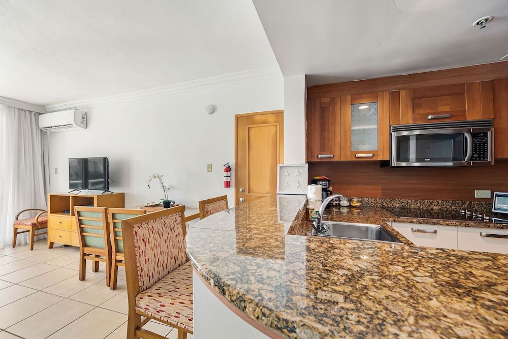 Seaside Terrace Condado Close to the Beach