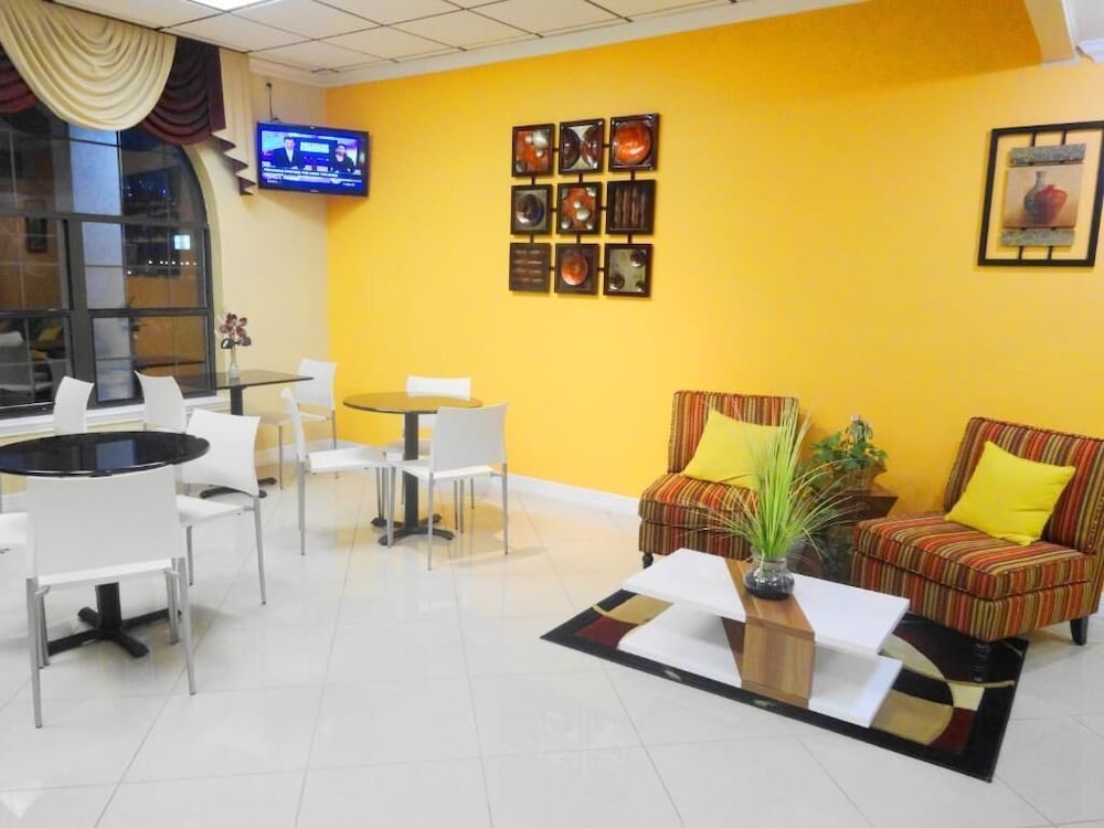 Winnie Inn Suites & RV Park