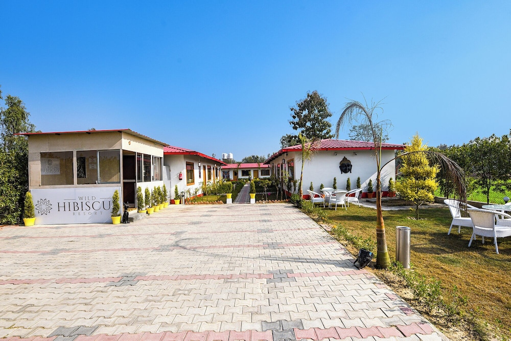 Fabhotel Wild Hibiscus Resort