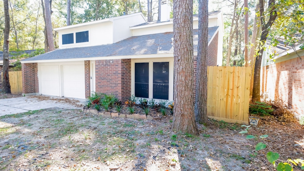 3Bdrm 2.5Bath 4Beds - IAH Arprt Spring view 3