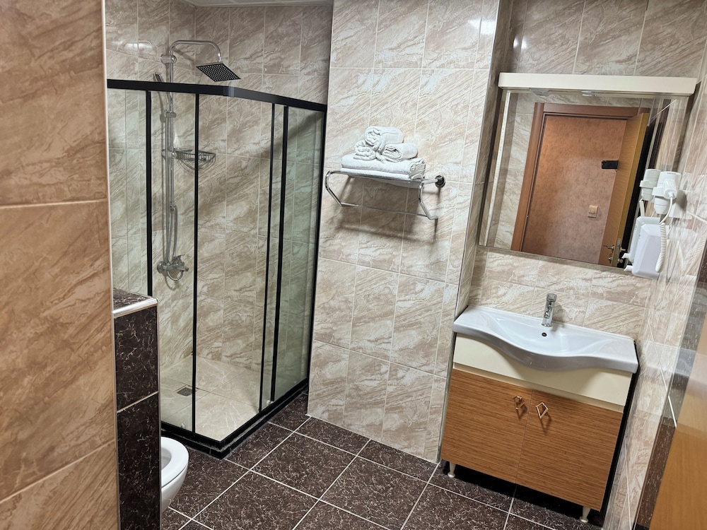 E5 Park Hotel - Image 33