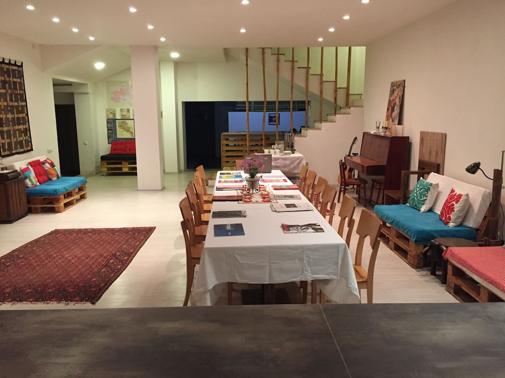 LerMont Guest House