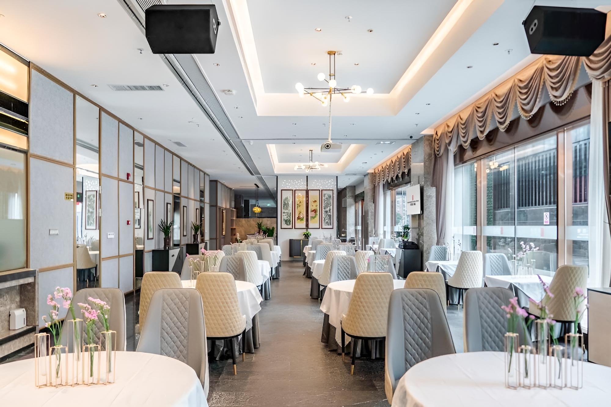The Shirriz Holiday Hotel