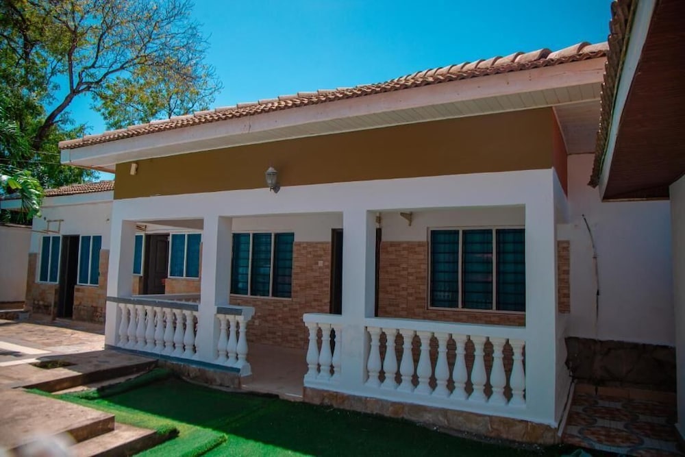 Brightstar Apartments Diani