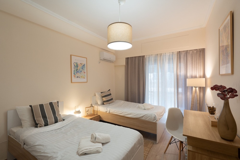 LIV - Vintage Acropolis Apartment
