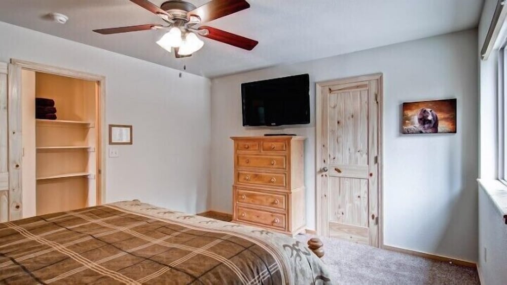 Scenic Wonder Climbers Retreat 3 Bedroom view 2