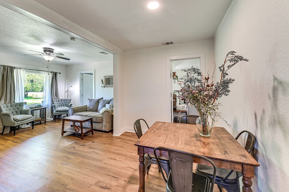 Pet-friendly Home w/ 1-acre Yard in Aubrey