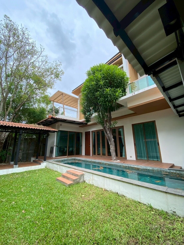 Serava Pet-Friendly Pool Villa Huahin