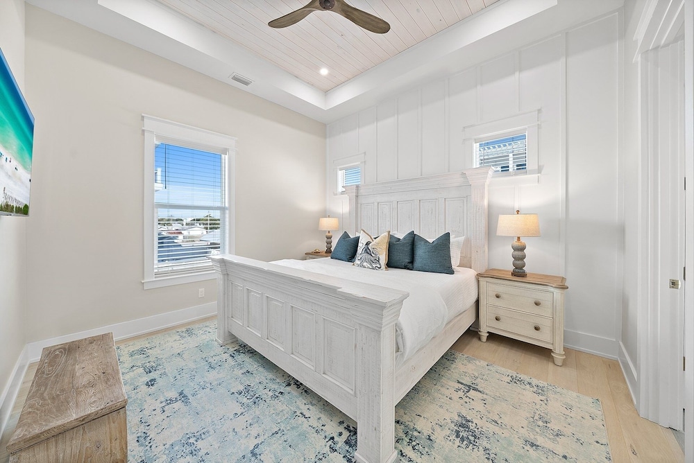 Pink Tequila Sunrise 7 Bedroom Home