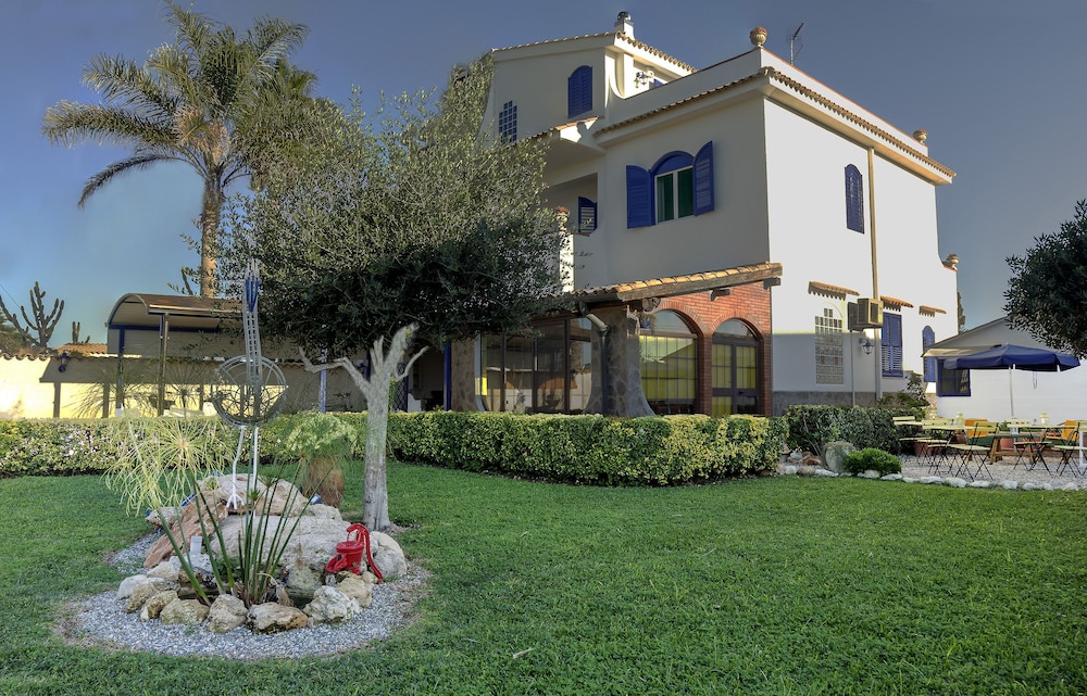 Hotel B&B Le Saline - Image 1