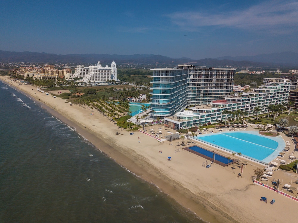Aria Ocean Condominios