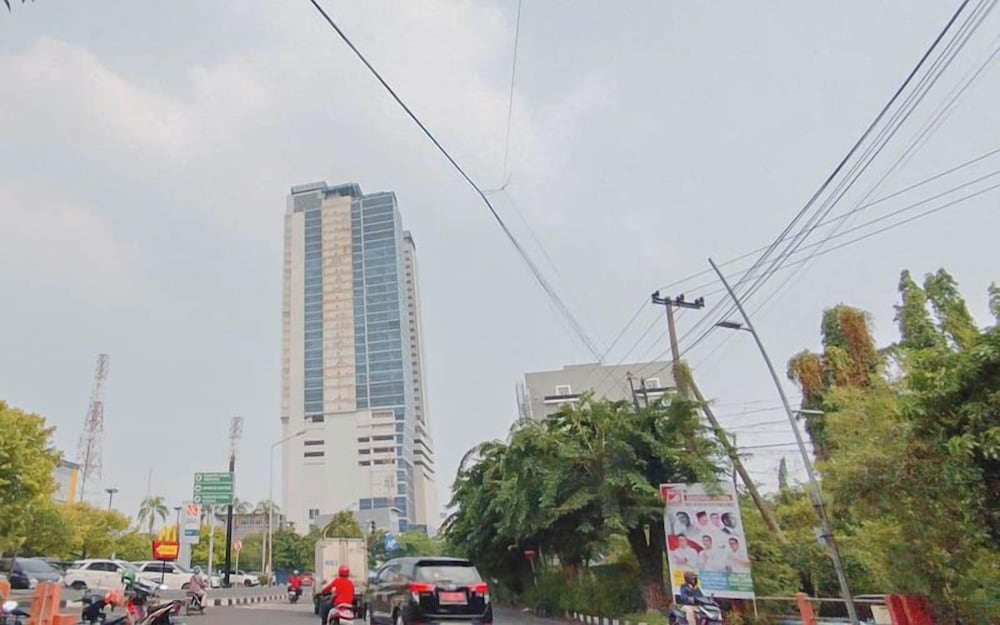 Combined Grey Toned 2Br Apartment At The City Square Surabaya