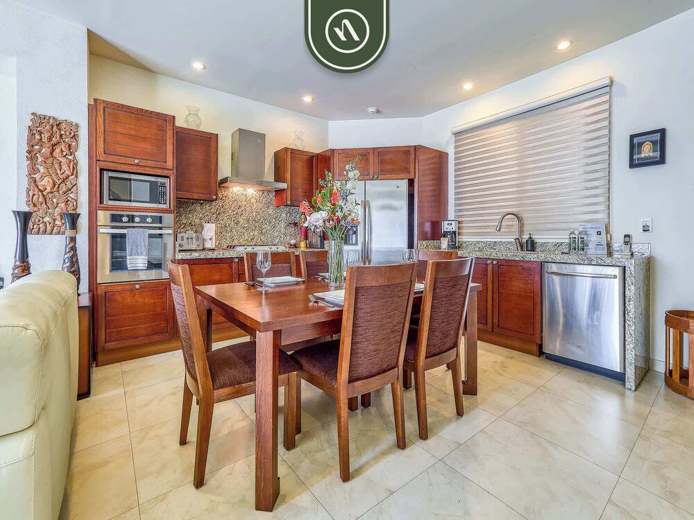 Amazing 1 BR Condo in Romantic Zone - Rooftop Pool