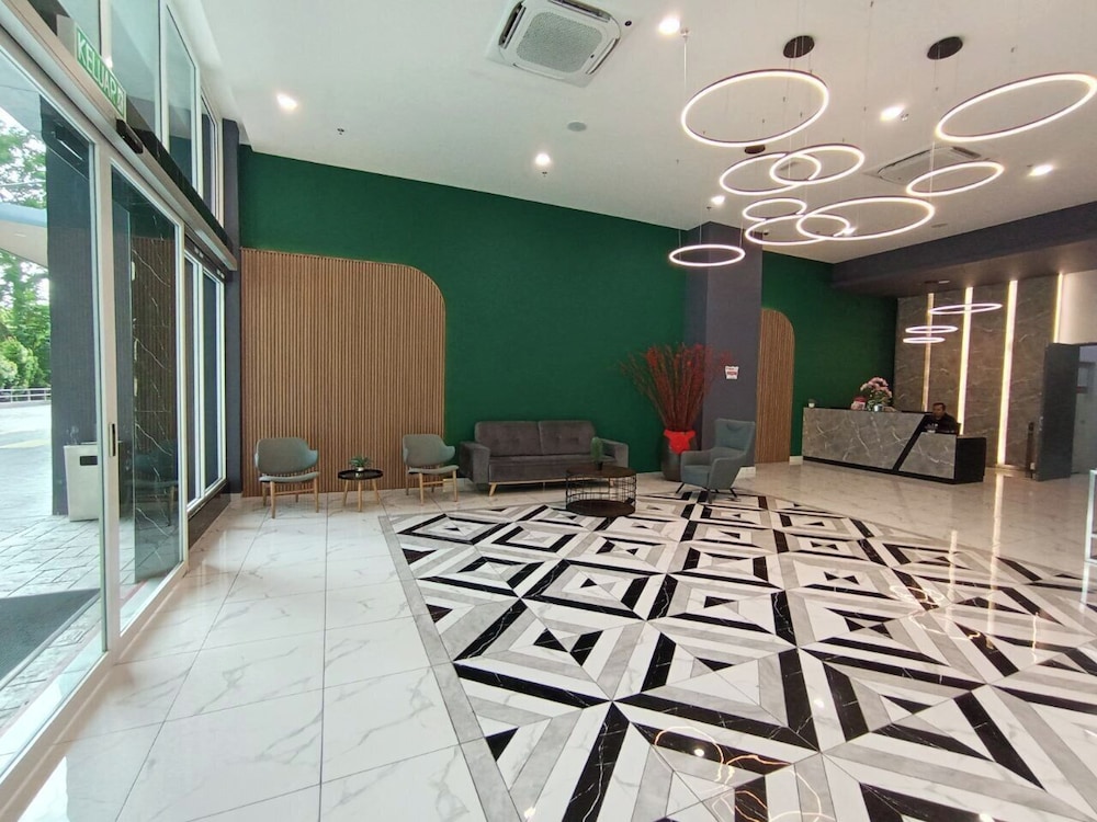 ICC Luxury Suites By Grab A Stay