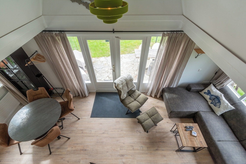 Duinland 50 Holiday Home for 4-people Near Beach