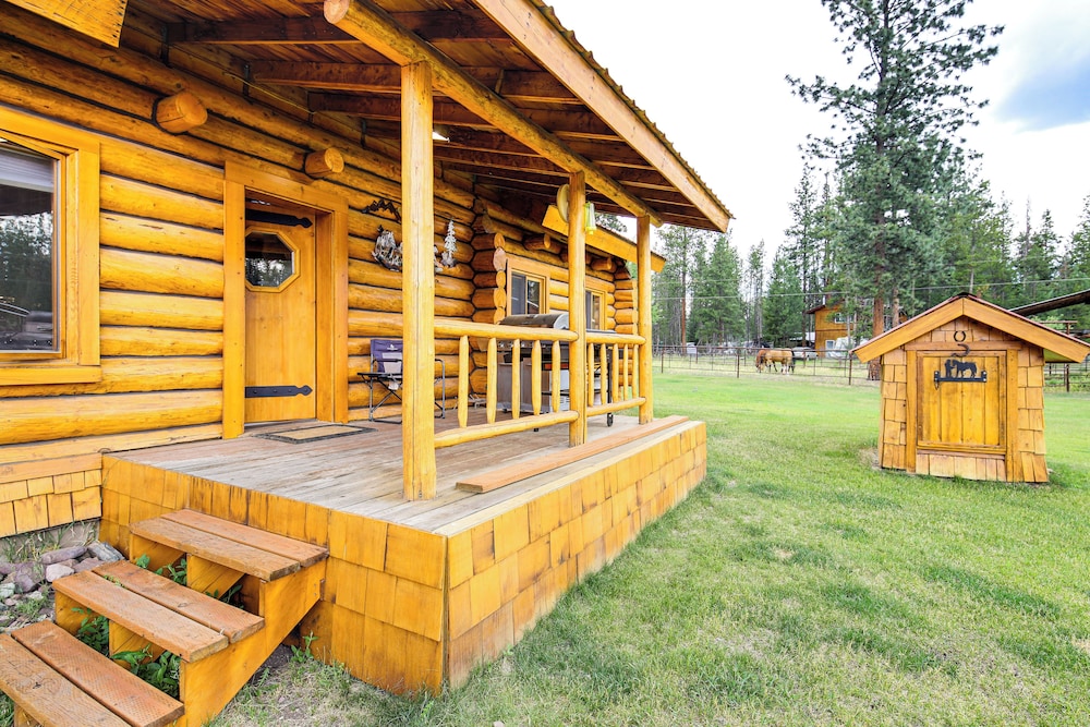 Fish & Hike: Seeley Lake Cabin on 2 + Acres!