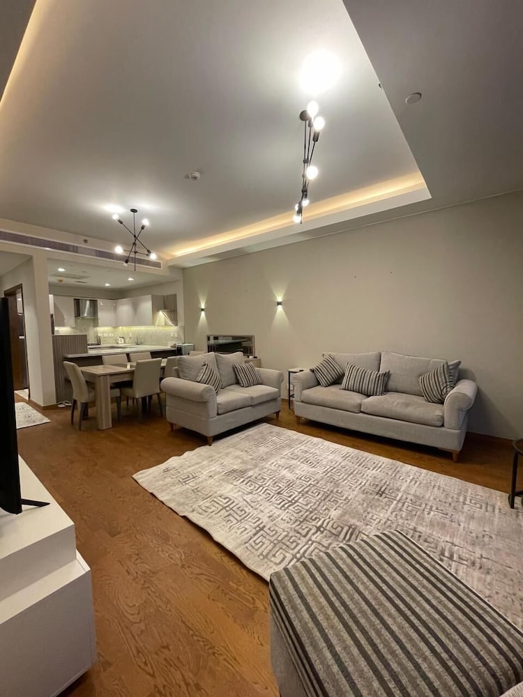 2BR Fully Serviced Apt. in AeonTowers