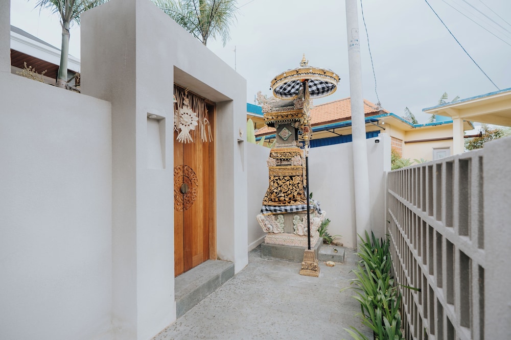 Casa Nika Suites Seminyak