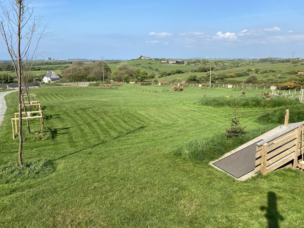 Inviting 2 bed Camper in Holyhead view 5