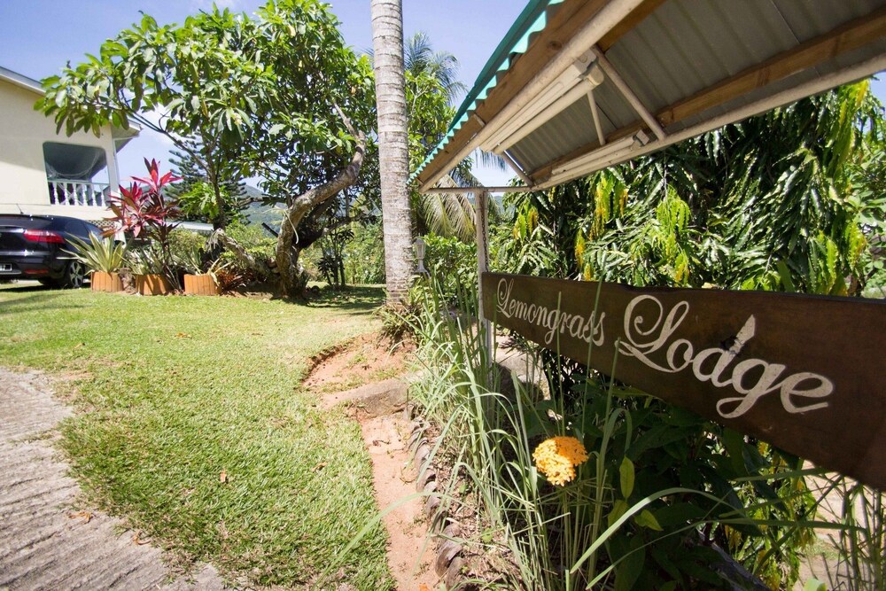 Lemongrass Lodge