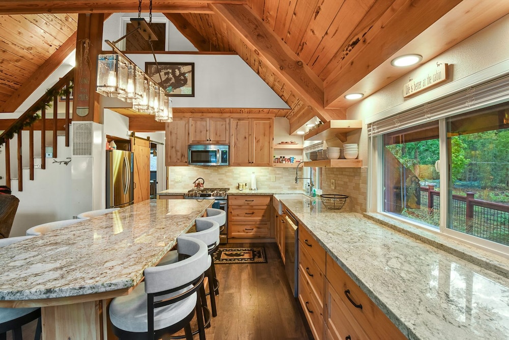 West Shore Haven Near Beach & Outdoor Fun! view 5