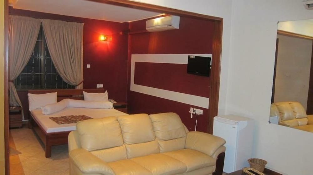Mombasa Family Lodge view 4