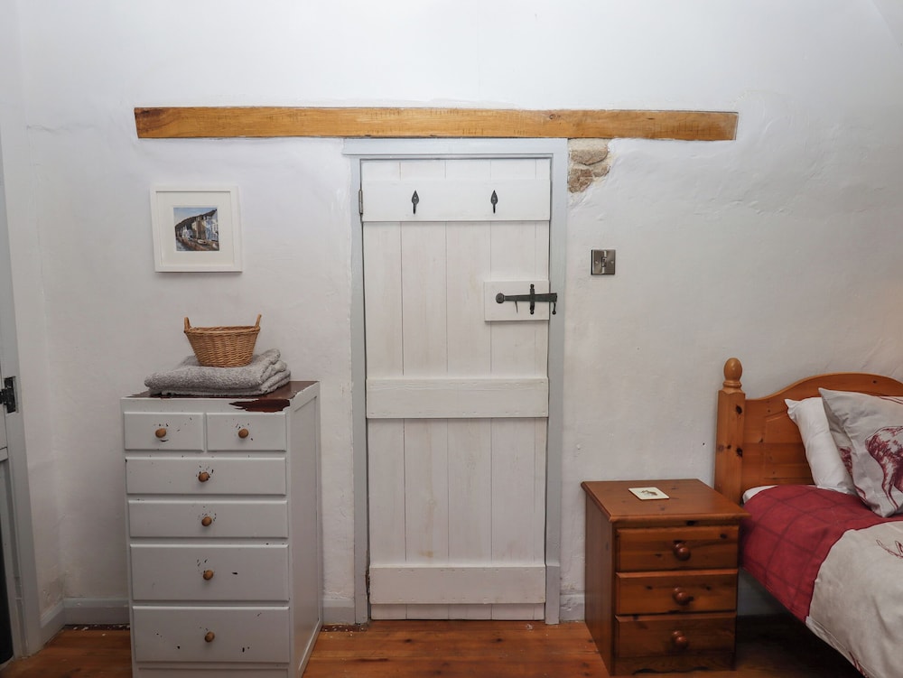 Alpha Cottage