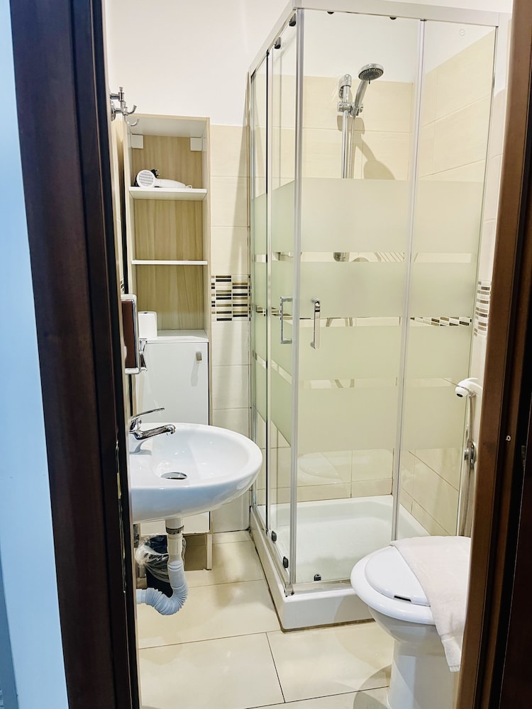 Imera Rooms