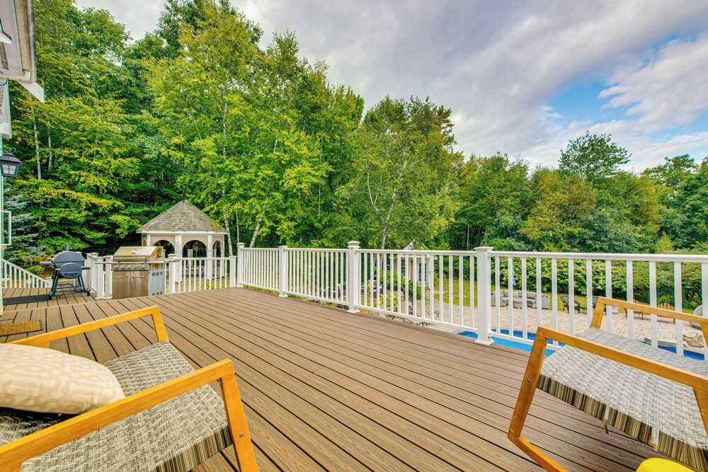 Deck For Entertaining: Belmont Group Getaway view 5
