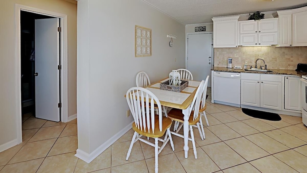 A Place At The Beach Iii 9530-2h 2 Bedroom Condo