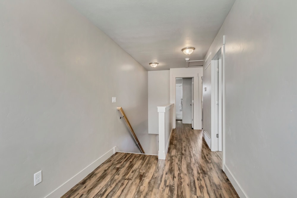 Hill Field Stays by Cloud Dream Homes