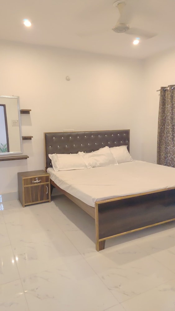 Shree Shyam Paying Guest House