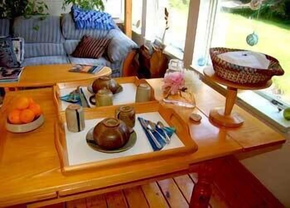 Whalesong Bed and Breakfast